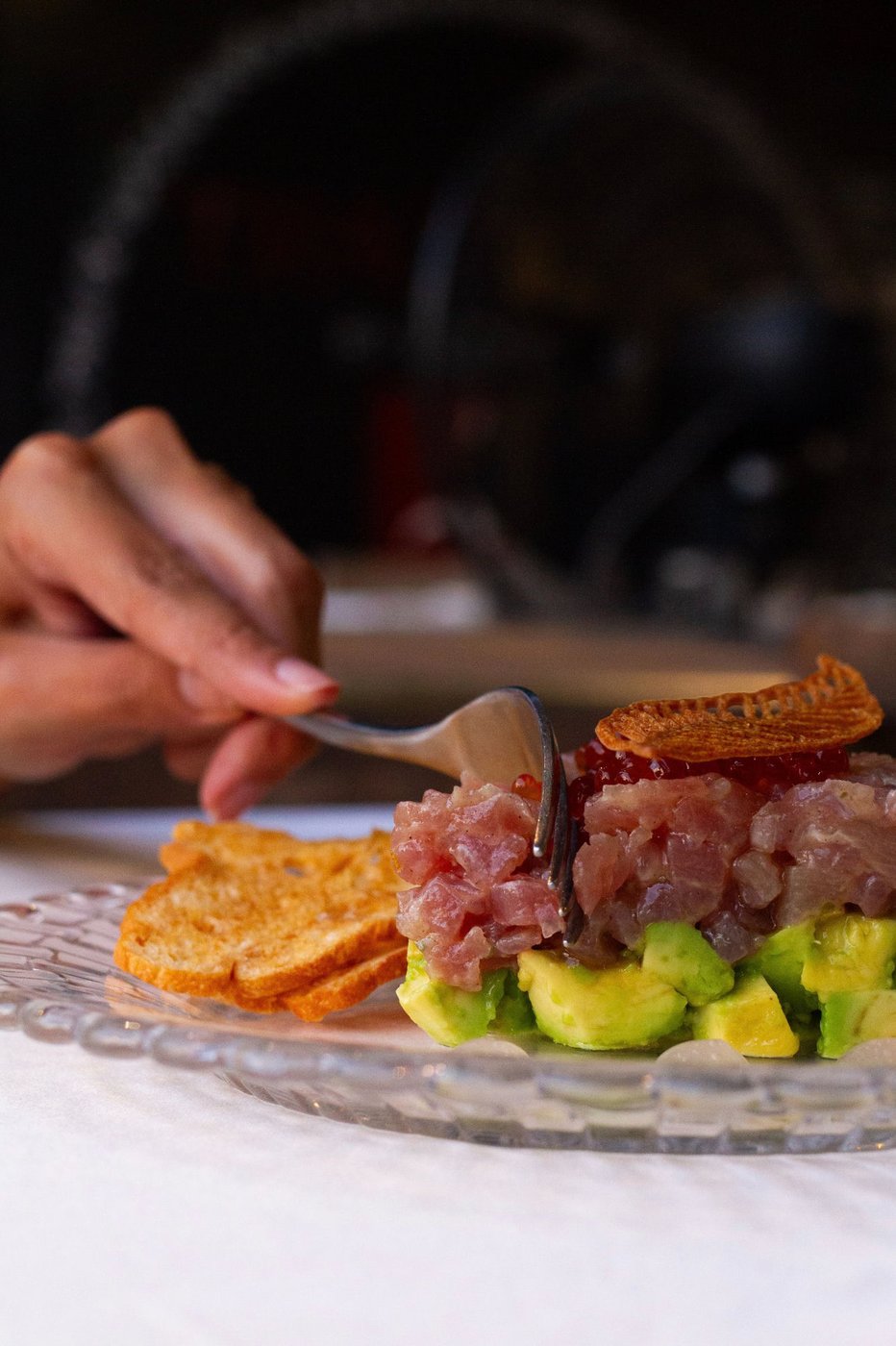 Tuna tartare with avocado and toasted bread
